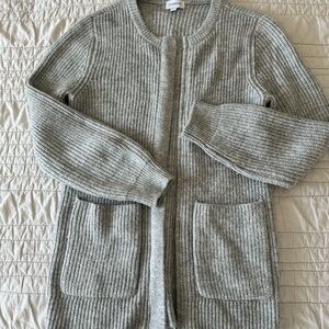 Evereve Light Gray Ribbed Pocket Cardigan With Zipper Closure
